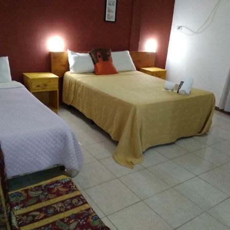 Petit Hotel Panambi Пуэрто-Игуасу Экстерьер фото